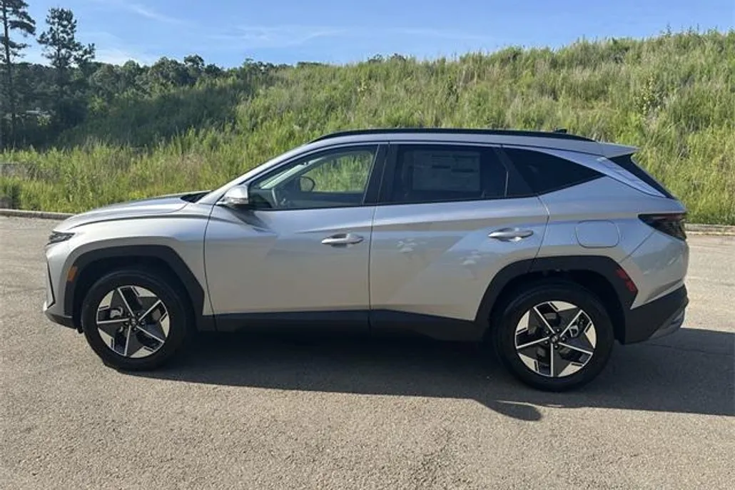 2025 Hyundai Tucson SEL Convenience photo 1