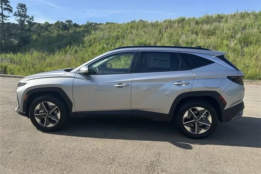 2025 Hyundai Tucson SEL Convenience photo 1