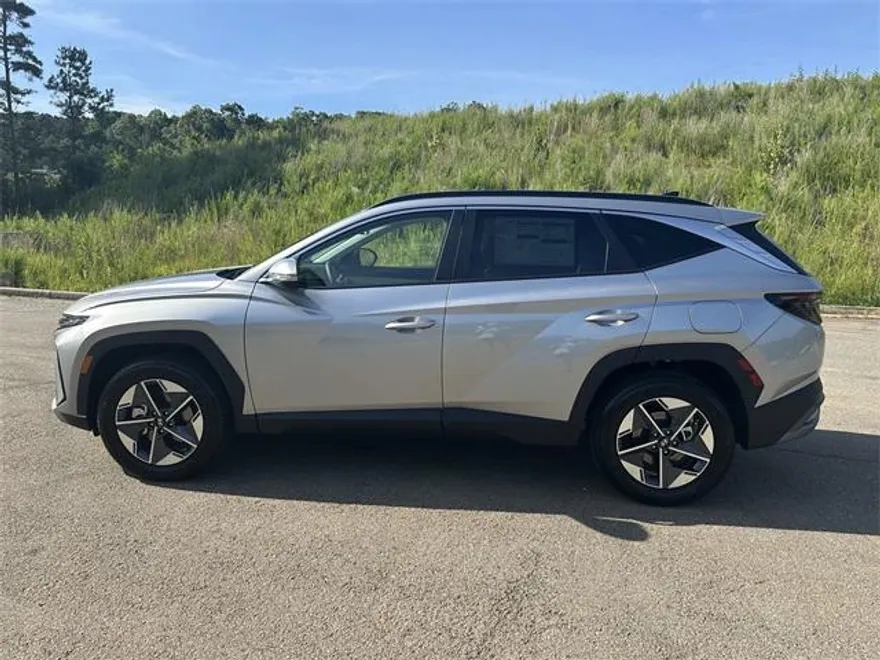 2025 Hyundai Tucson SEL Convenience photo 1