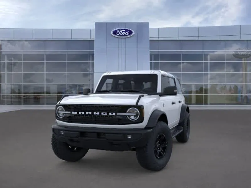 2025 Ford Bronco Outer Banks photo 1