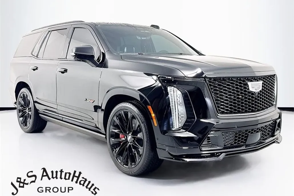 2025 Cadillac Escalade V-Series photo 1