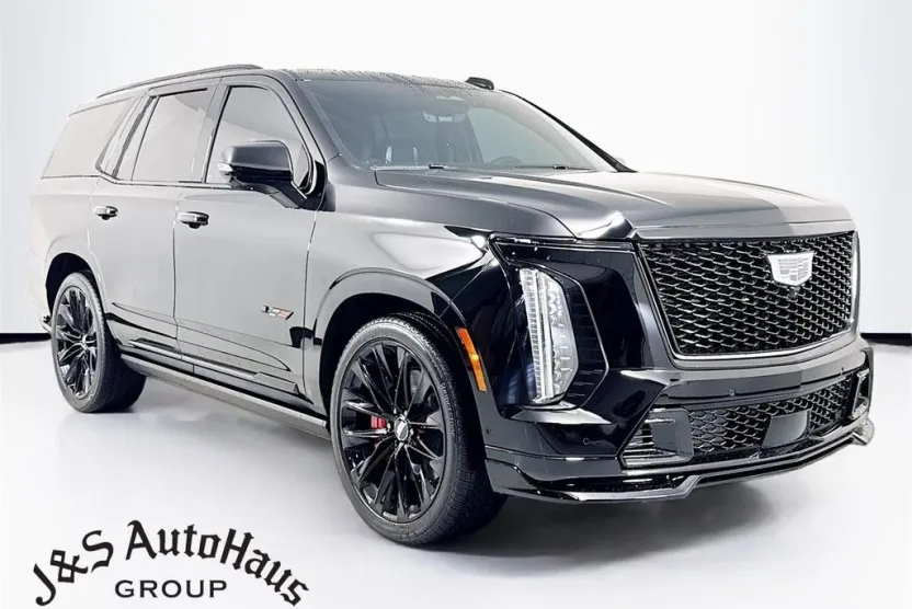 2025 Cadillac Escalade V-Series photo 1