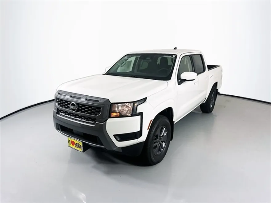2025 Nissan Frontier SV photo 1