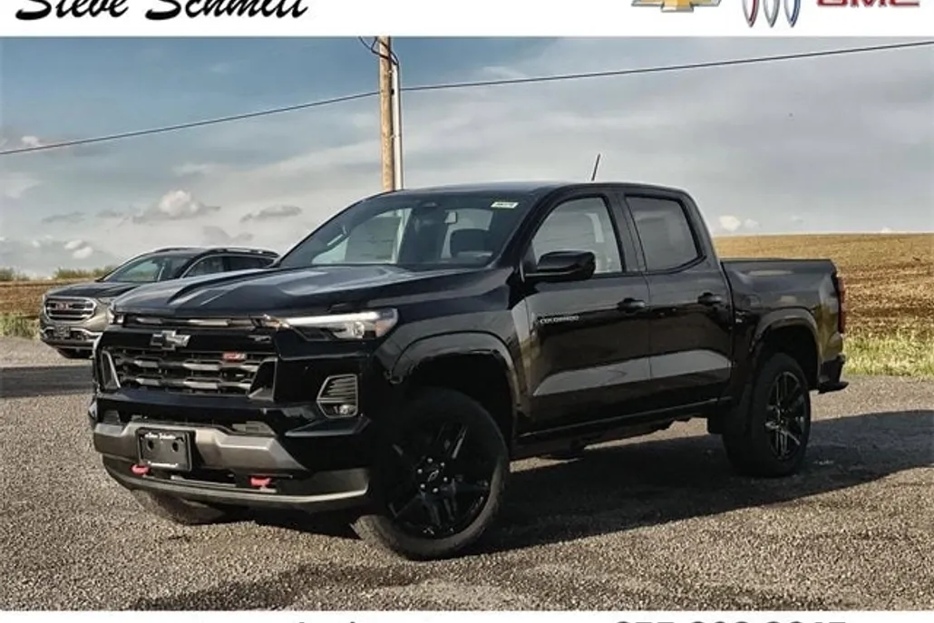 2025 Chevrolet Colorado Z71 photo 1