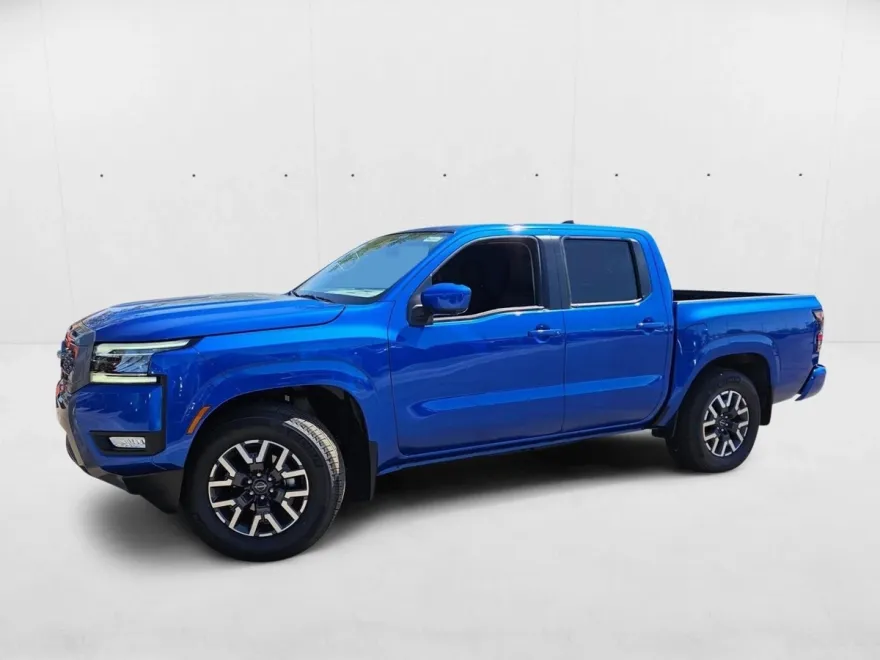 2025 Nissan Frontier SL photo 1