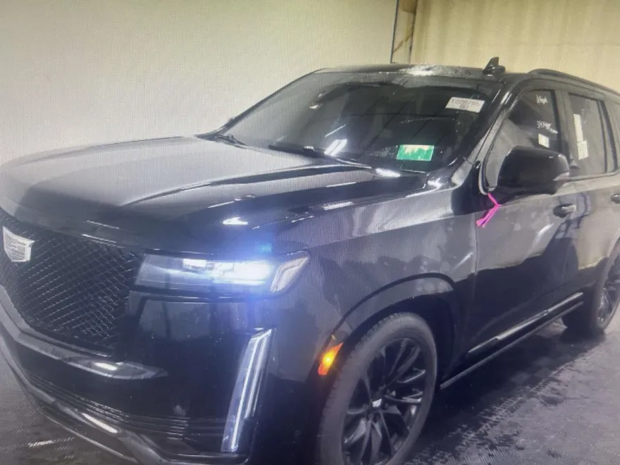 2023 Cadillac Escalade Sport Platinum photo 1