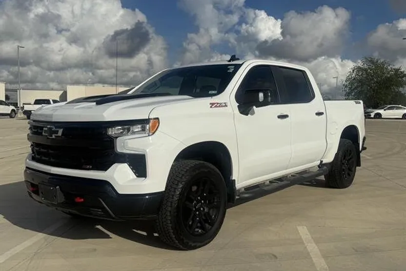 2024 Chevrolet Silverado 1500 LT Trail Boss photo 1