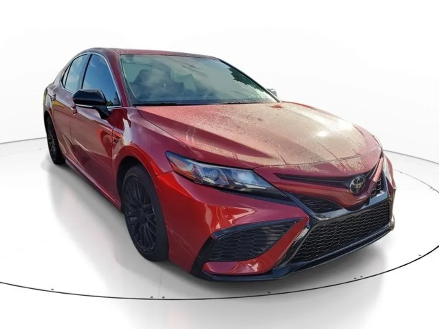 2024 Toyota Camry SE photo 1