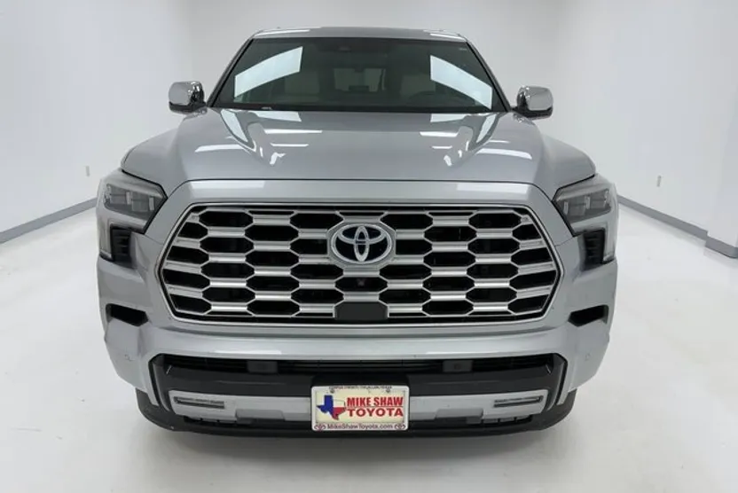 2024 Toyota Sequoia Capstone photo 1