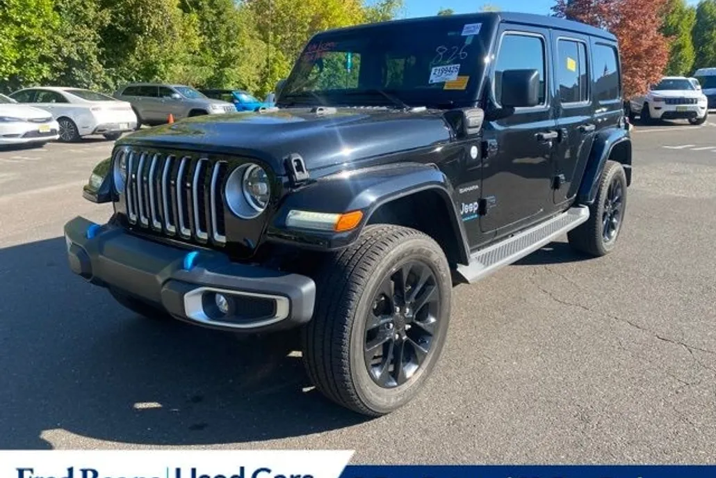 2023 Jeep Wrangler Sahara 4xe photo 1