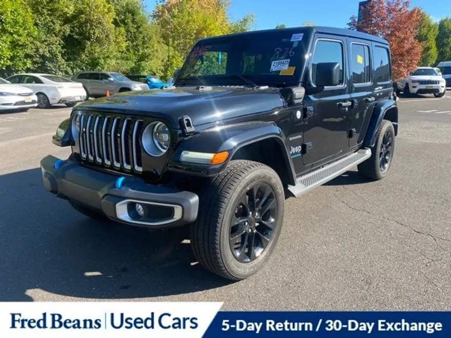 2023 Jeep Wrangler Sahara 4xe photo 1