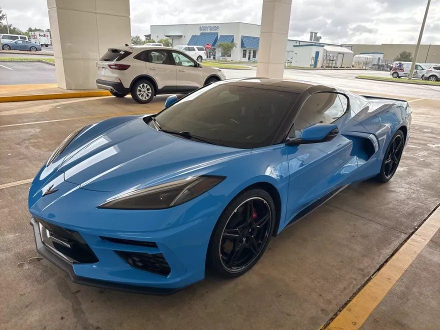 2022 Chevrolet Corvette Stingray 2LT photo 1