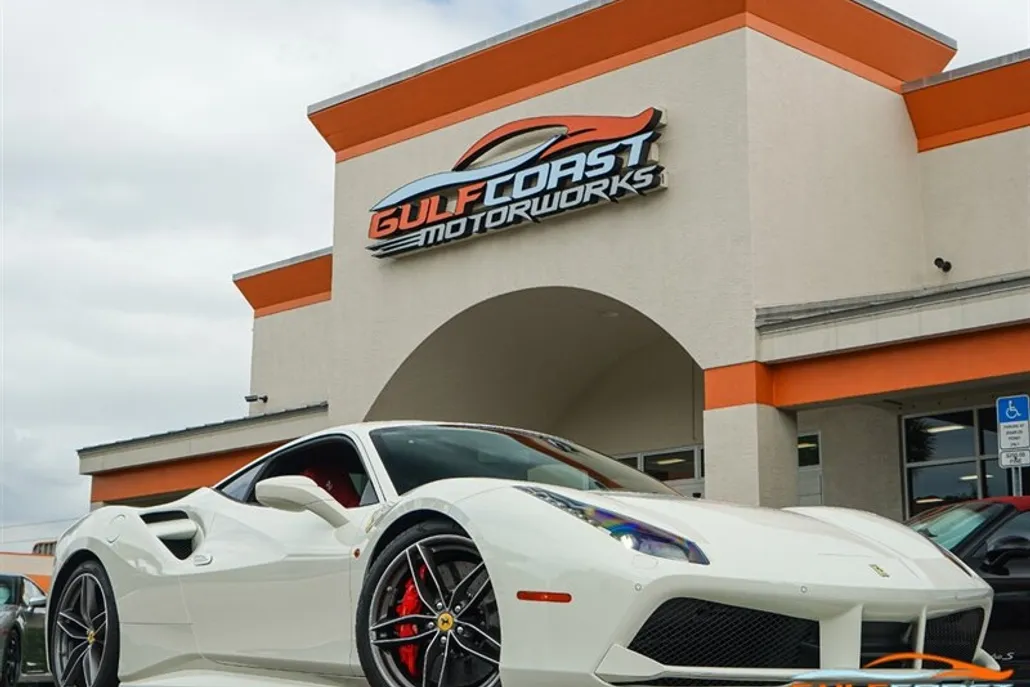 2016 Ferrari 488 GTB photo 1
