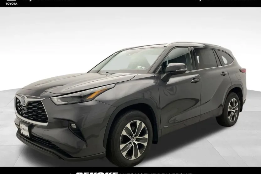 2022 Toyota Highlander Hybrid XLE photo 1