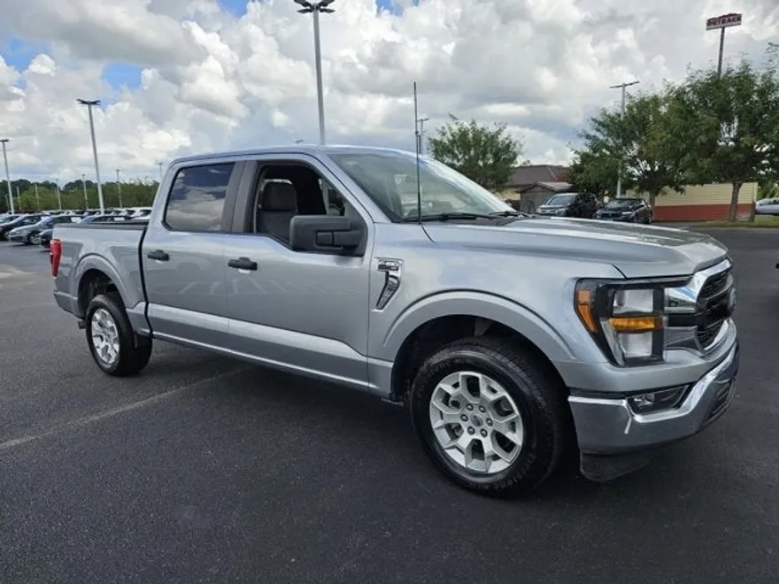 2023 Ford F-150 XLT photo 1