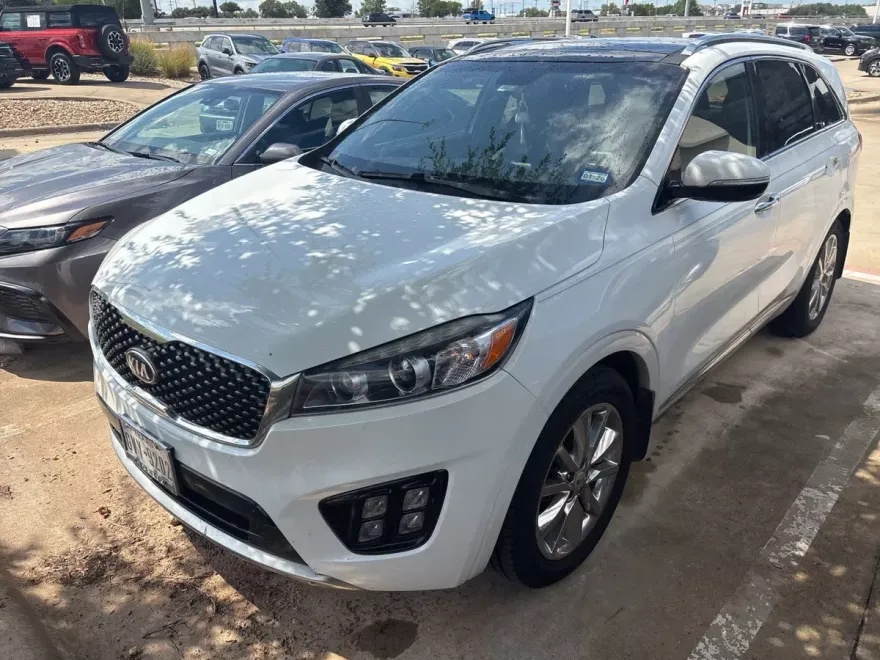 2016 Kia Sorento SX Limited photo 1