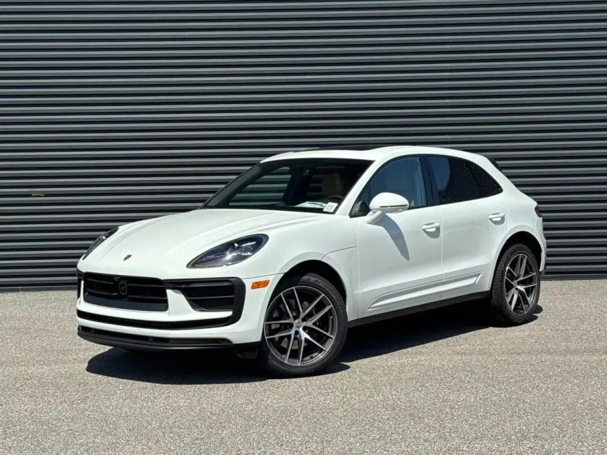 2025 Porsche Macan S photo 1