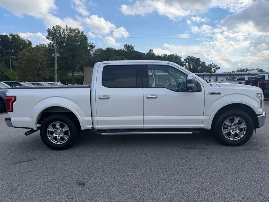 2015 Ford F-150 Lariat photo 1
