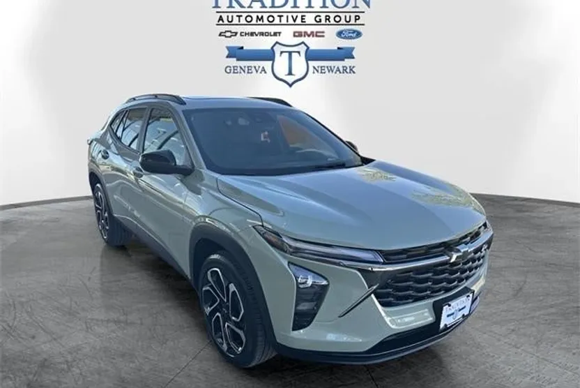 2024 Chevrolet Trax photo 1