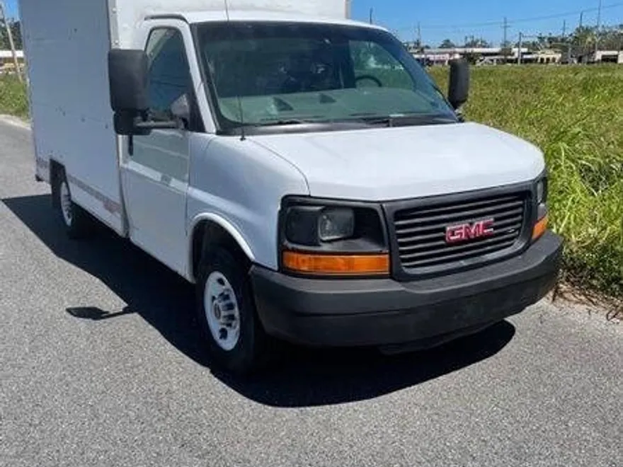 2008 Gmc Savana 3500 Cutaway photo 1