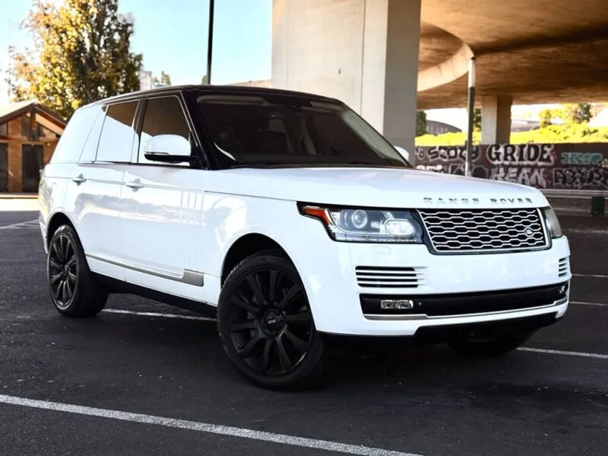 2014 Land Rover Range Rover SuperCharged photo 1