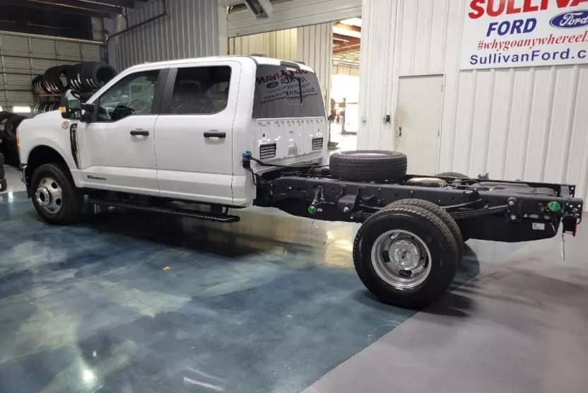 2026 Ford F-350 XL photo 1