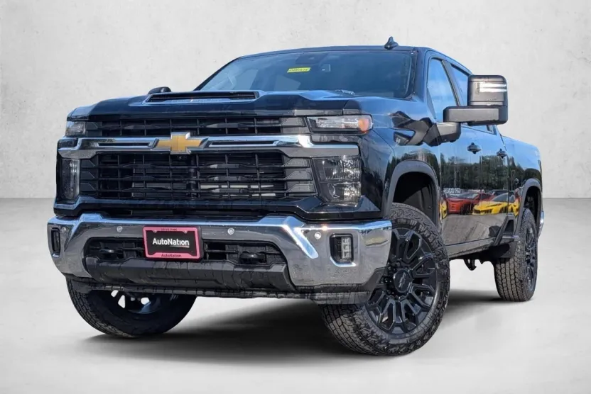 2025 Chevrolet Silverado 2500HD LT photo 1