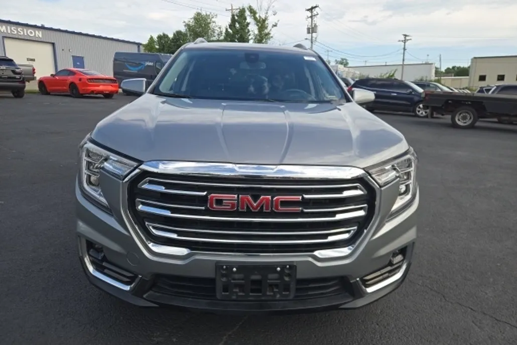 2024 Gmc Terrain SLT photo 1