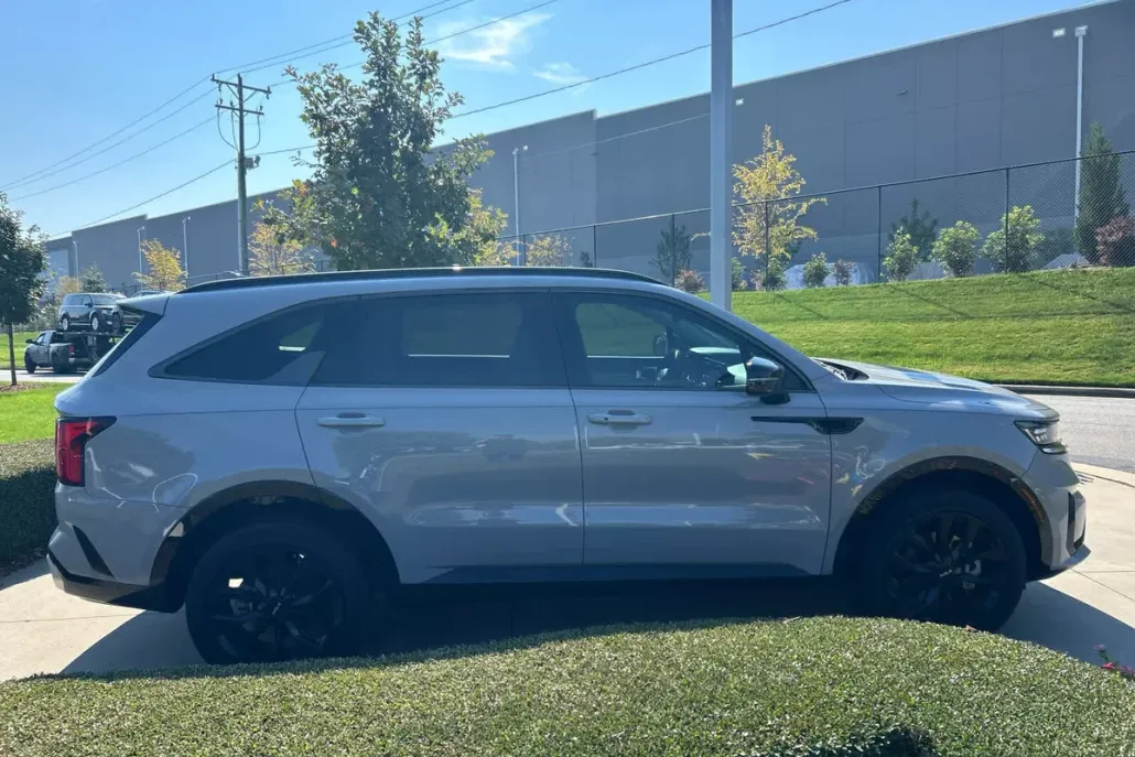 2023 Kia Sorento SX photo 1