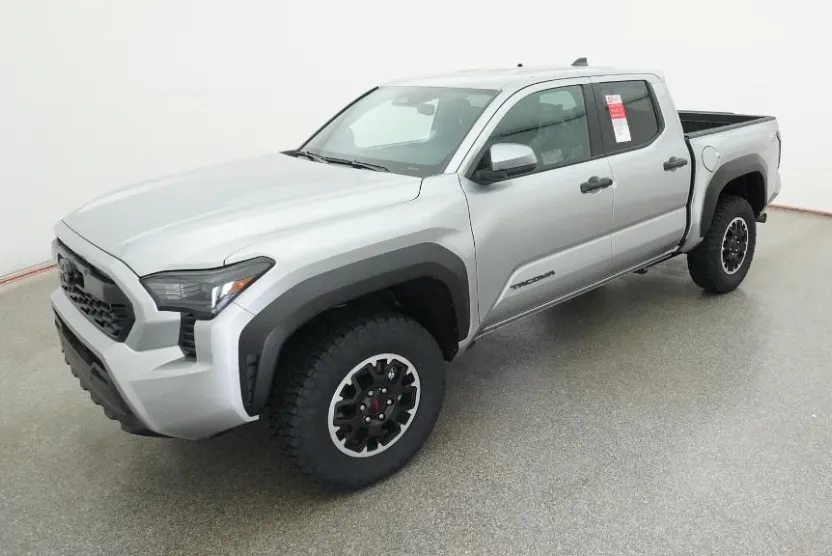 2025 Toyota Tacoma TRD Off-Road 4x4 Double Cab photo 1