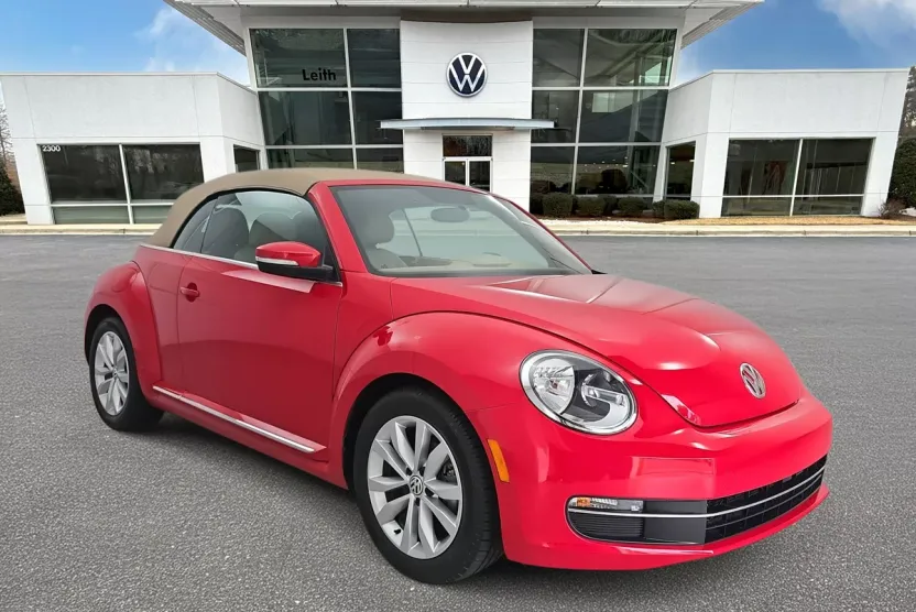 2014 Volkswagen Beetle TDI Convertible photo 1