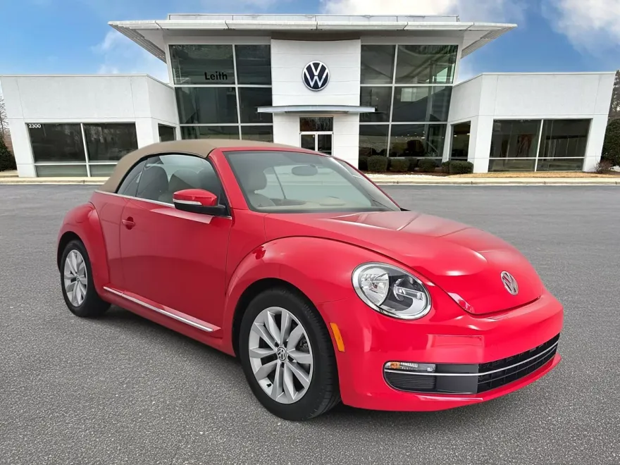 2014 Volkswagen Beetle TDI Convertible photo 1