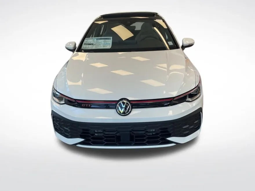 2025 Volkswagen Golf GTI SE photo 1