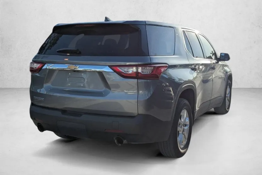 2020 Chevrolet Traverse 1LS photo 1
