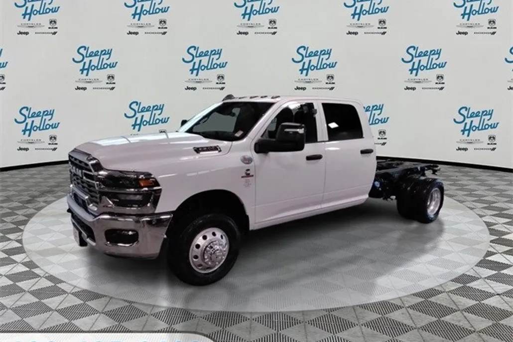 2025 Ram 3500 Tradesman photo 1