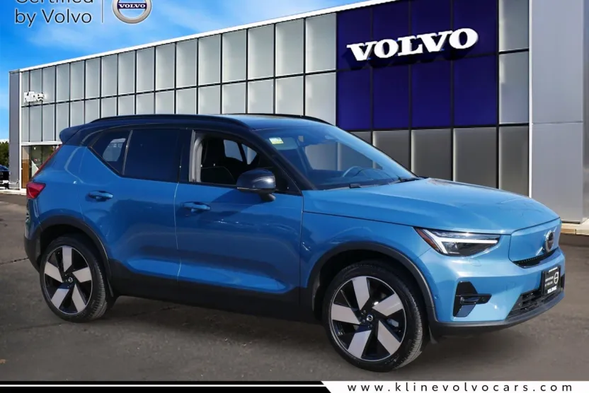 2023 Volvo XC40 Recharge Twin Ultimate photo 1