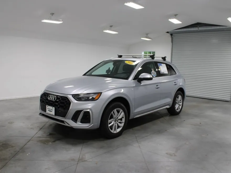 2022 Audi Q5 45 S line Premium photo 1