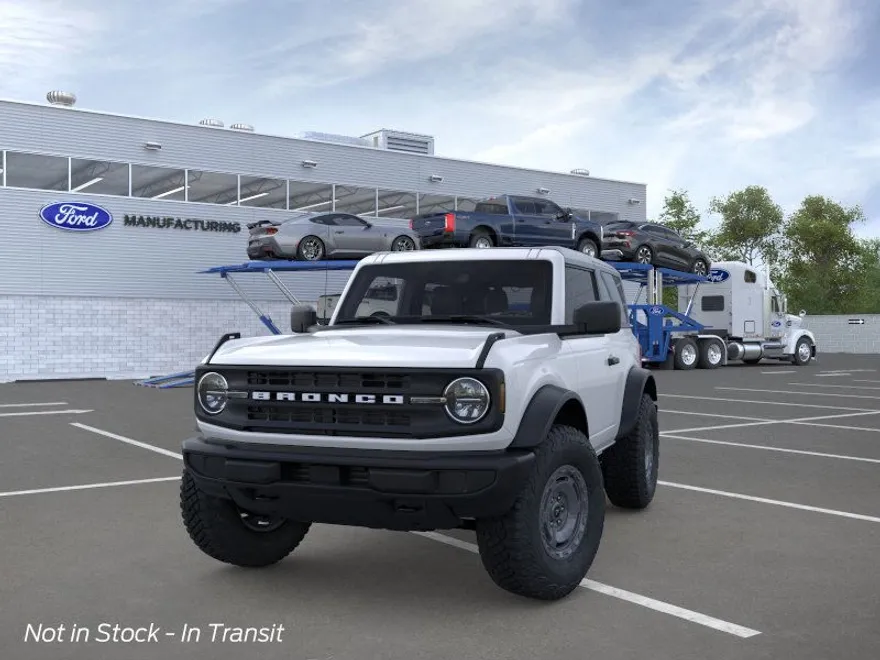2025 Ford Bronco Base photo 1