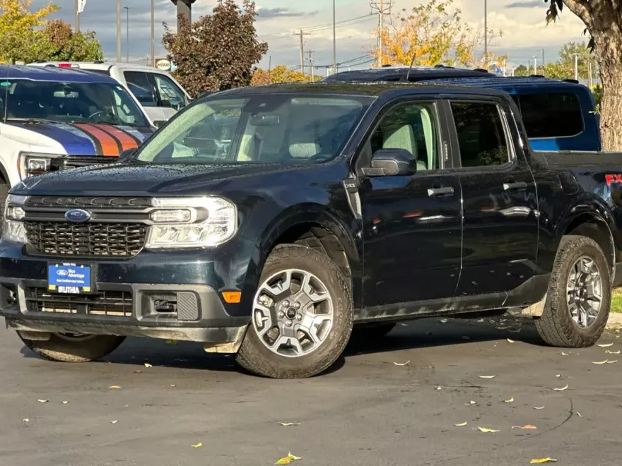 2022 Ford Maverick XLT photo 1