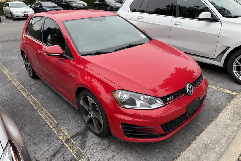 2017 Volkswagen Golf GTI S photo 1
