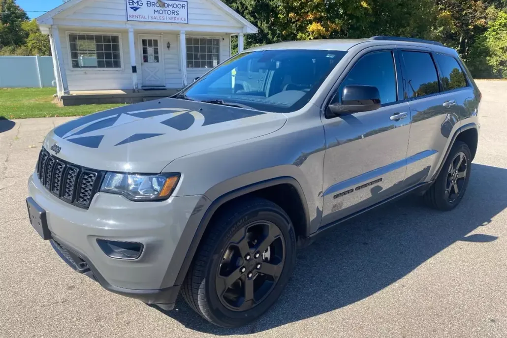 2021 Jeep Grand Cherokee Laredo X photo 1