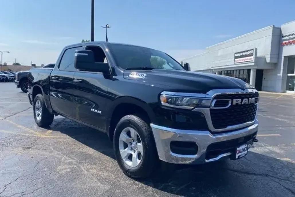 2025 Ram 1500 Tradesman photo 1