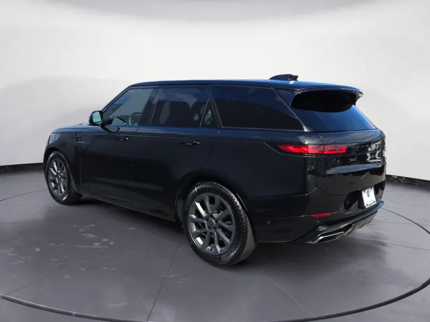 2024 Land Rover Range Rover Sport SE photo 1
