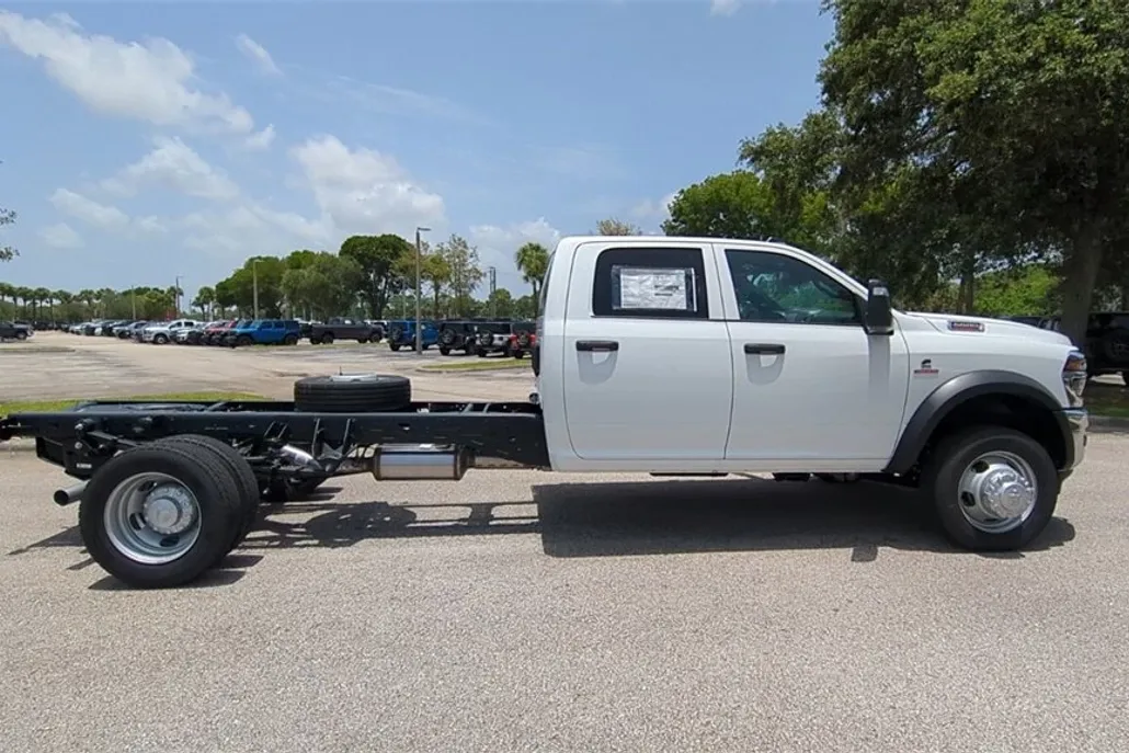 2026 Ram 5500 Tradesman photo 1