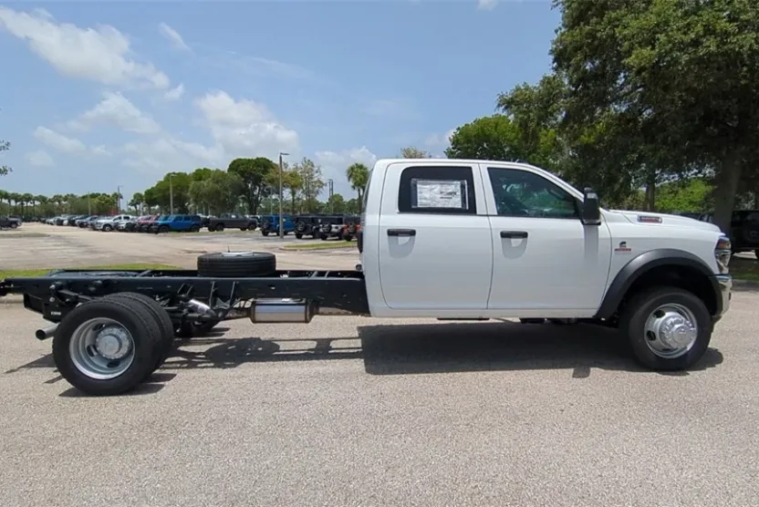 2026 Ram 5500 Tradesman photo 1