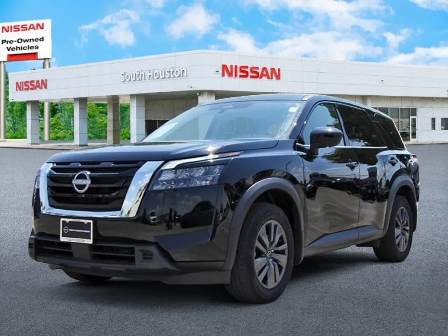 2024 Nissan Pathfinder S photo 1