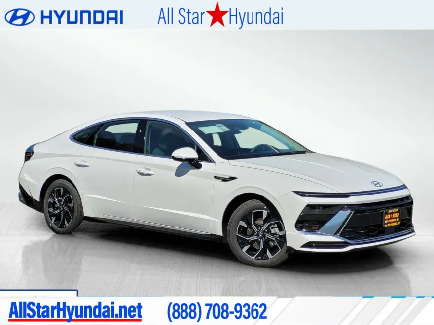 2025 Hyundai Sonata SEL photo 1