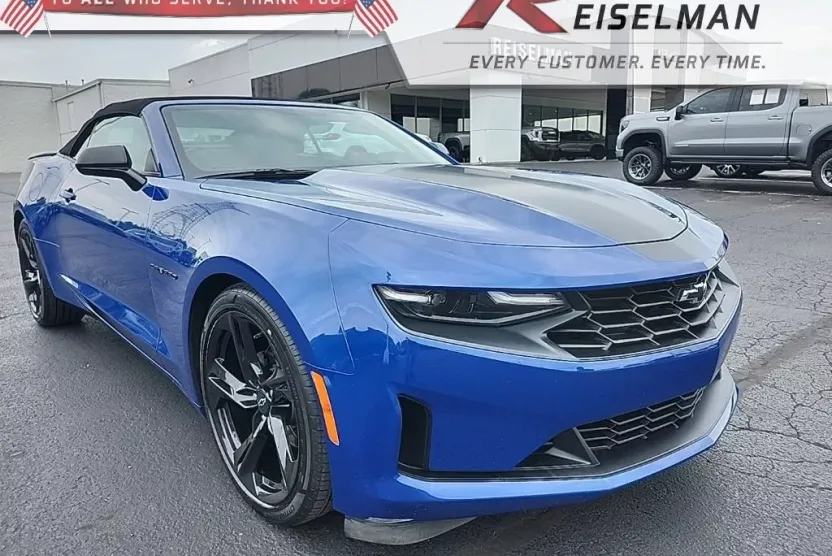 2021 Chevrolet Camaro 1LT photo 1