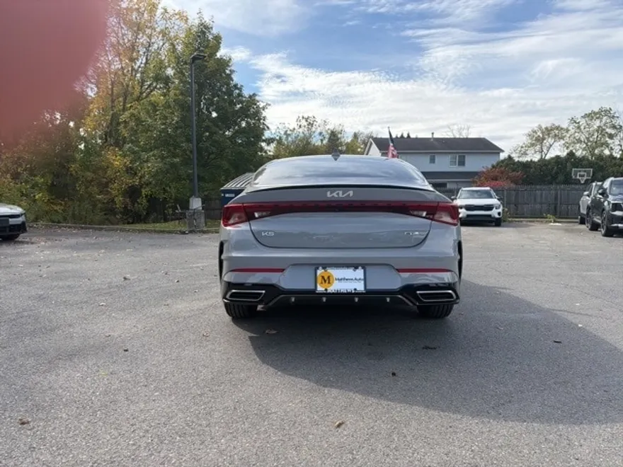 2023 Kia K5 GT-Line photo 1