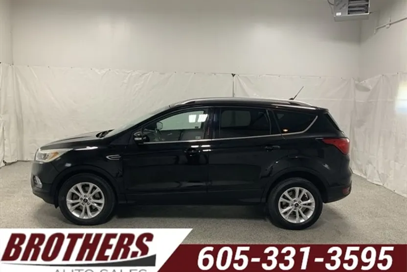 2019 Ford Escape Titanium photo 1